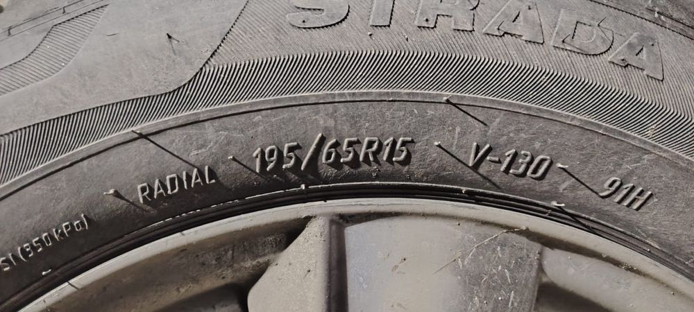 R15 195/65 летние шины без дисков