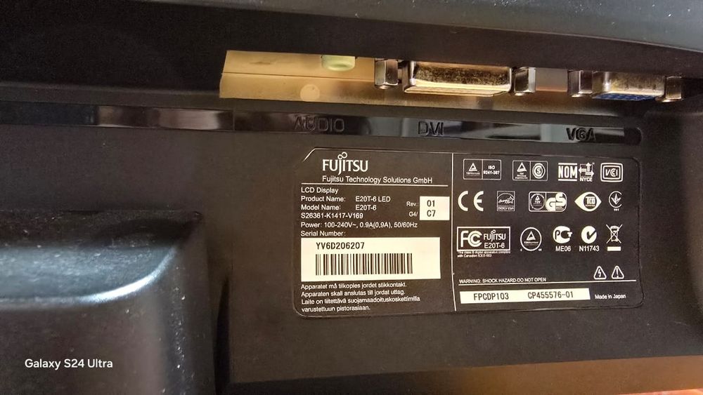 Мониторы Fujitsu в паре