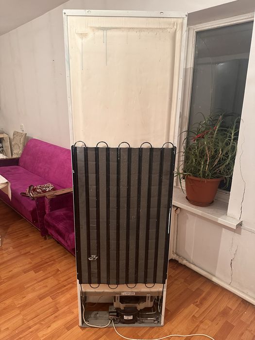 Холодильник Indesit