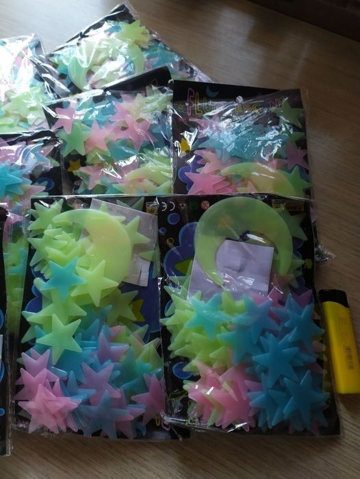 Фосфорные звёздочки и полумесяц 100 штук в упаковке. Новые