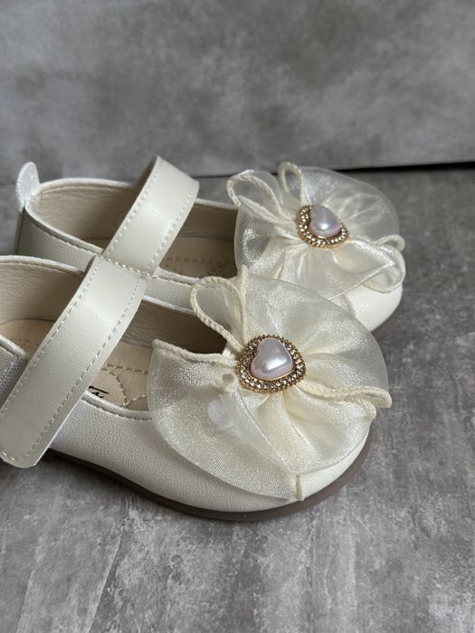 Детские туфли