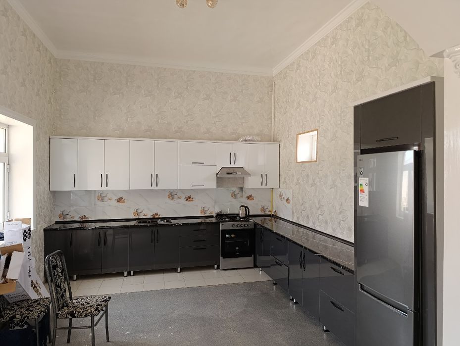 Кавали учкун куча 13 Чи Уй сотилади таййор ремонт 11 та хоналик