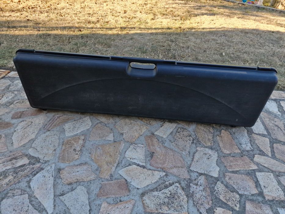 Черен куфар за пушки/инструменти