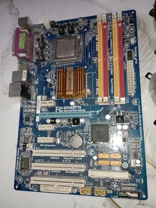 Продам комплектующие от компьютера