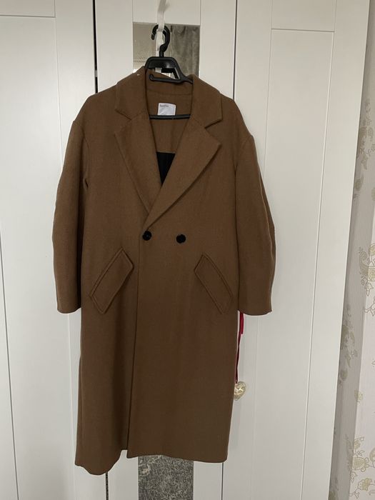 Зимно кафяво палто Bershka, S размер