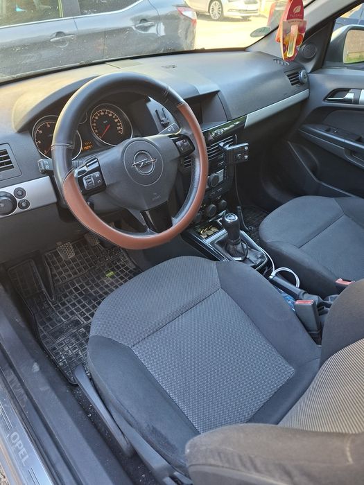 OPEL Astra 2010 — imagine 4
