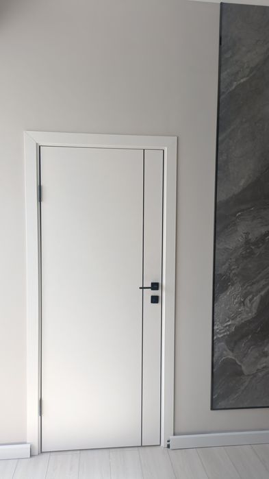 Установка межкомнатных дверей и входных дверей. МДФ плинтус.: 12 000 тг ...