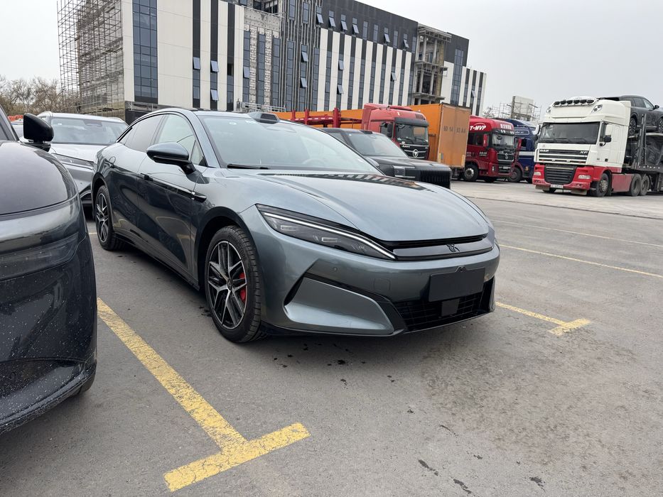 Byd han l gibrid 2025. Пробег 2330 км