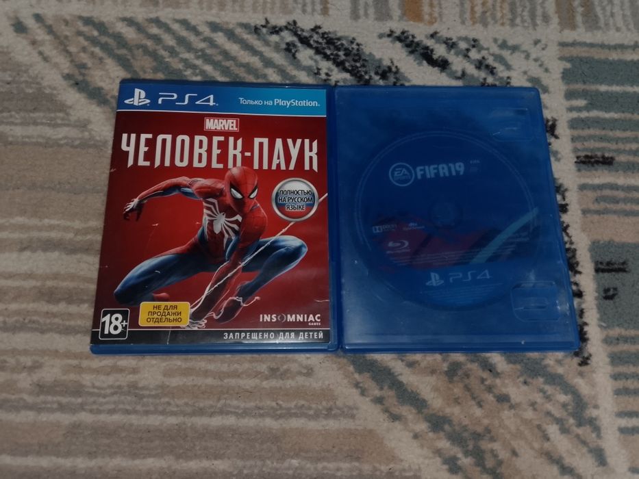 продам диски человека паука и фифа19