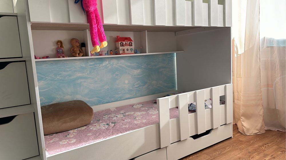 Кровать двухярустная