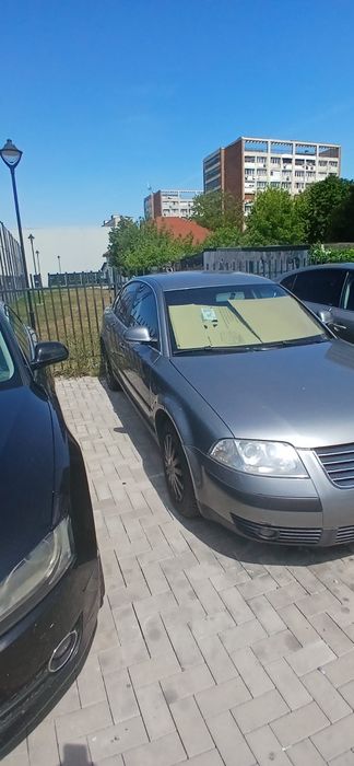 Vând Volkswagen Passat