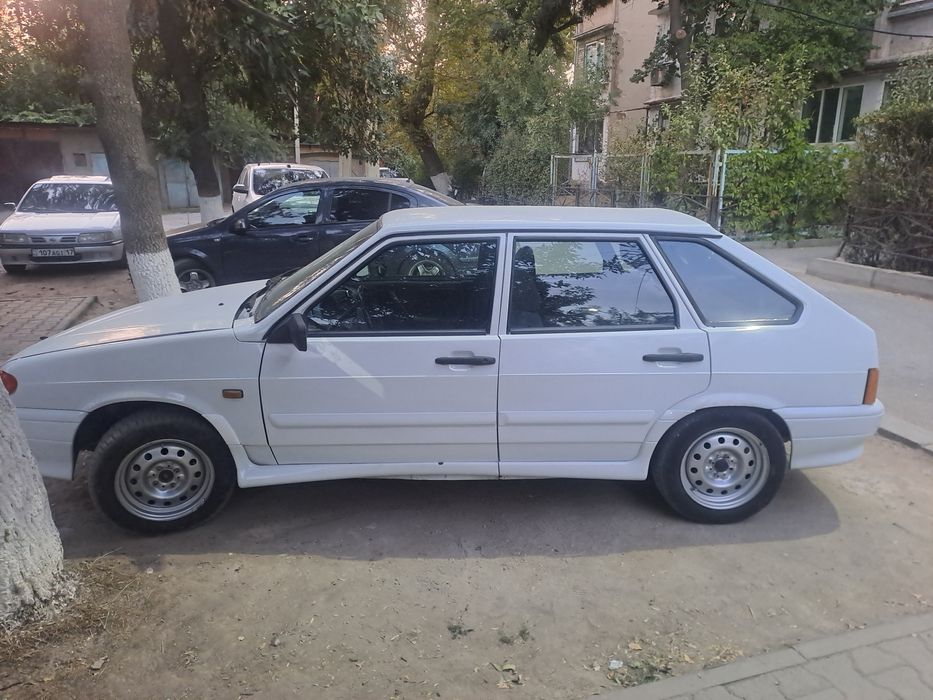 Автомобиль Ваз 2114,2012 года