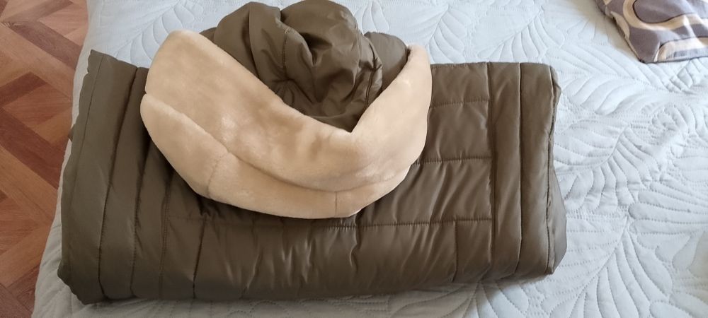 Продам куртку размер 52