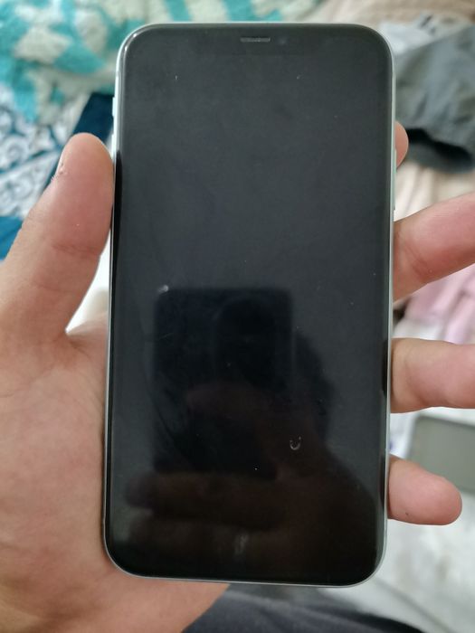 IPhone 11 в хорошем состоянии