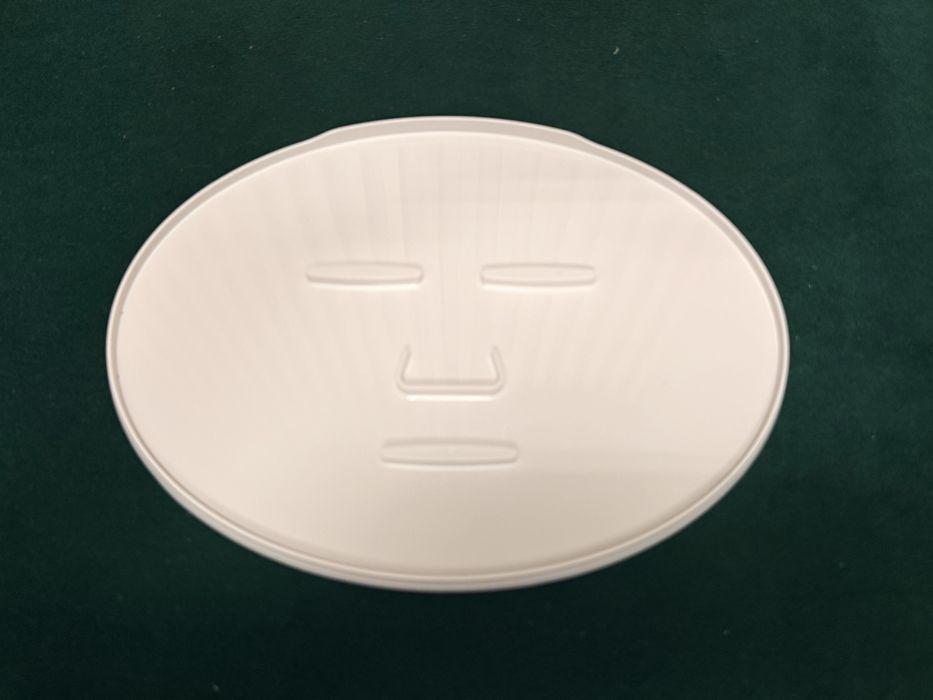 Aparat Cosmetic pentru Preparare Mastilor Faciale Naturale cu Colagen