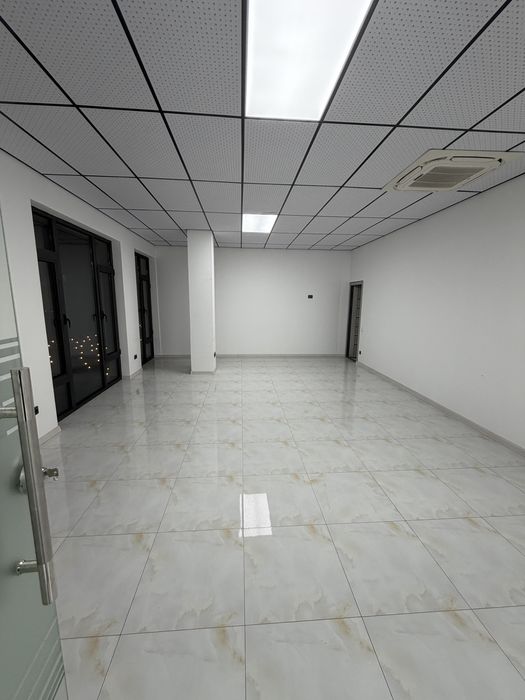 Сдаётся в аренду 6-ти этажный бизнес центр