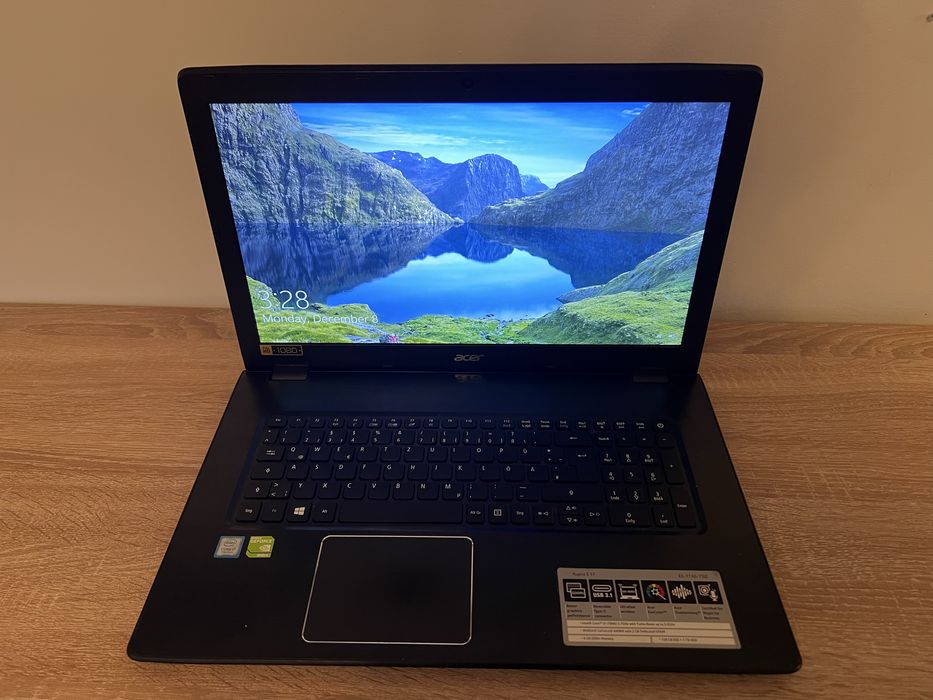 Laptop Acer Aspire E 17 (PLATA RAMBUS)