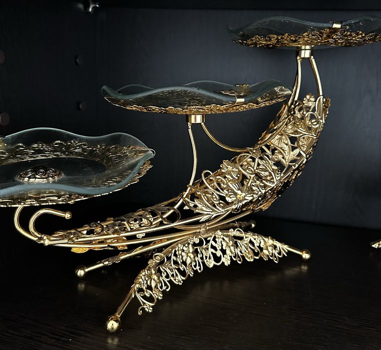 Продам вазы посуду