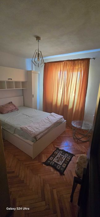 Apartament de închiriat