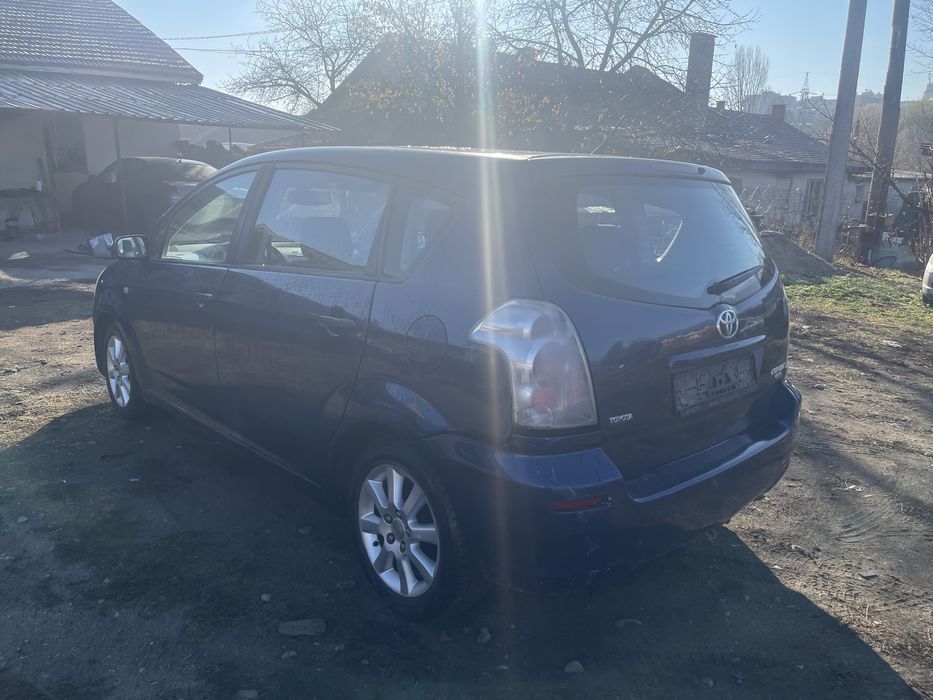 Toyota Corolla Verso 2008г 2.0 116 D-4D На Части