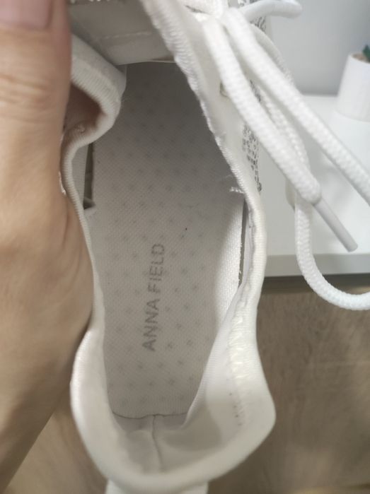 Маратонки с камъни Anna Field