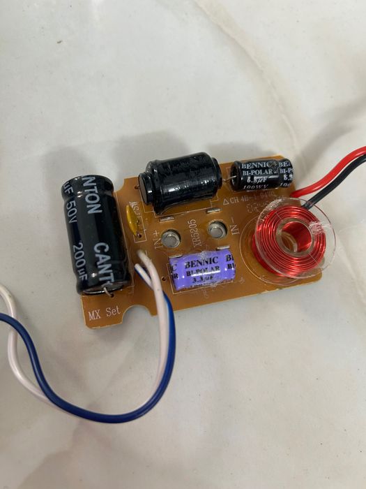 Vând filtre Crossover Canton Kenwood Teufel