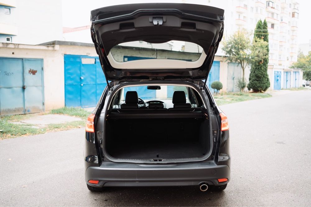 Ford Focus Titanium 2.0 TDI 150 CP Automat – 2015
