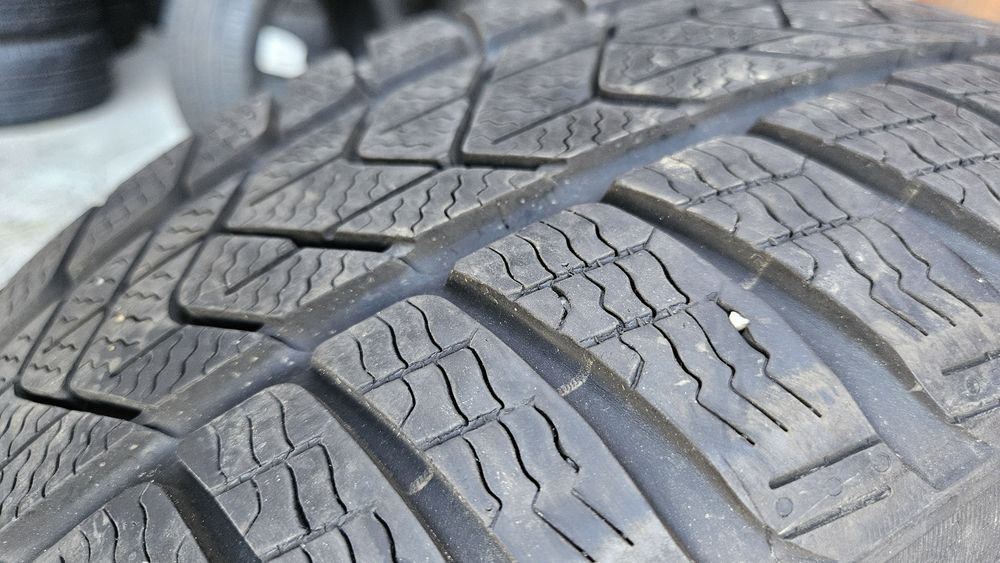 2бр гуми 225 55 17 дот 22 пирели pirelli