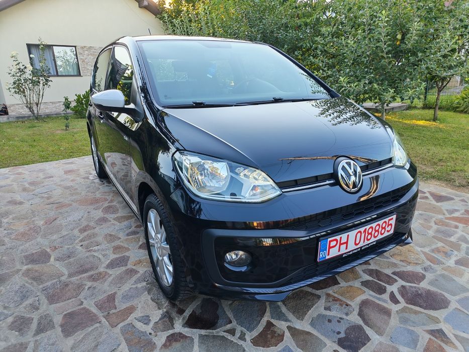 VW UP! Club facelift , an 2017, benzina, garantie