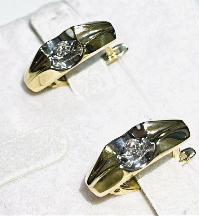 Золотые серьги с бриллиантами  585 Россия