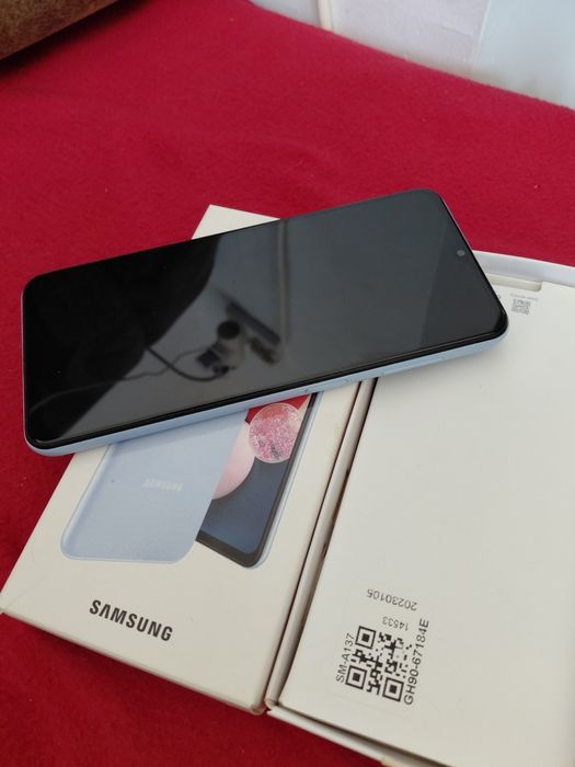 Vând Samsung Galaxy A13