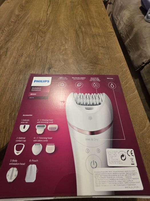 Епилатор Philips Series 8000 BRE735