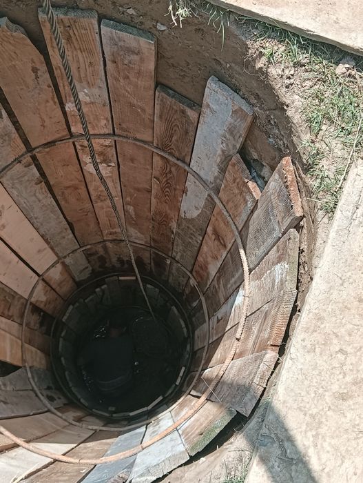 Executam fântâni ,fose septice,și decolmatări (curățăm puțuri)0751791834
