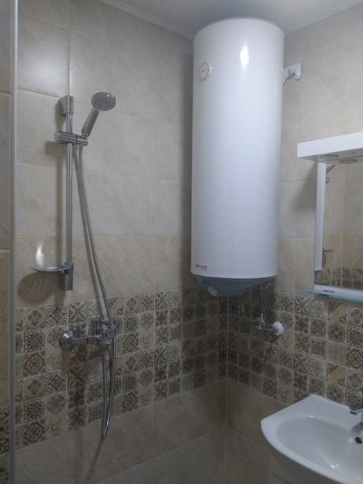 Дава се под наем Двустаен апартамент в с. Трапище, Област Разград - 50 кв.м за 331.5 € - Снимка #6