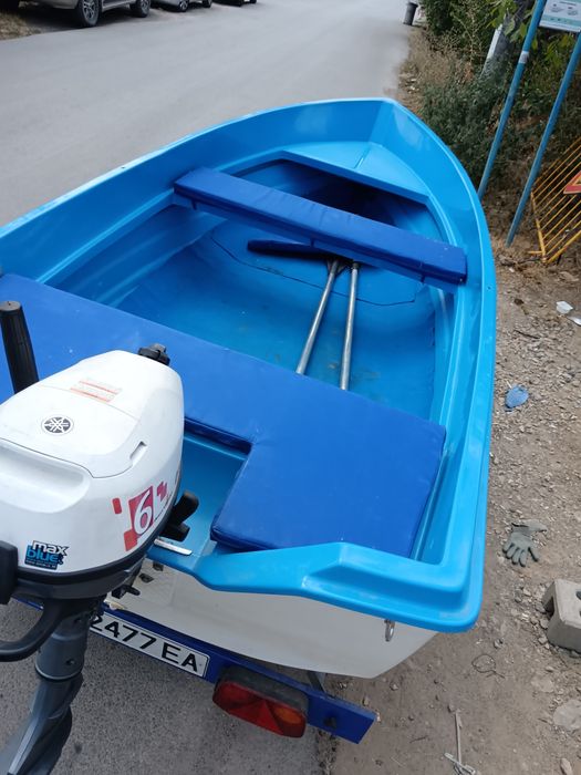 Продавам лодка FISHBOAT, Мичуринка с колесар