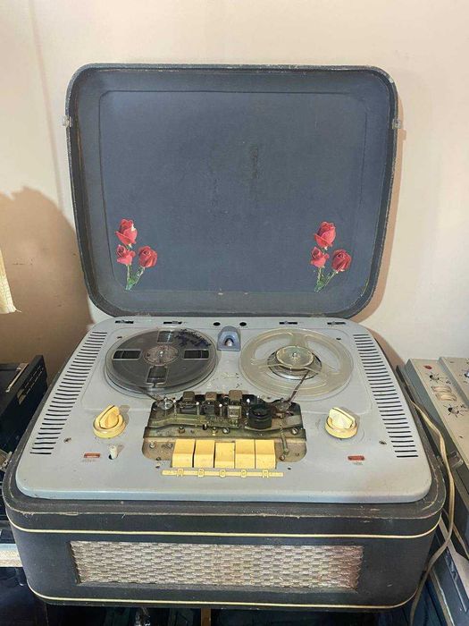 Ламповый магнитофон "Тембр"