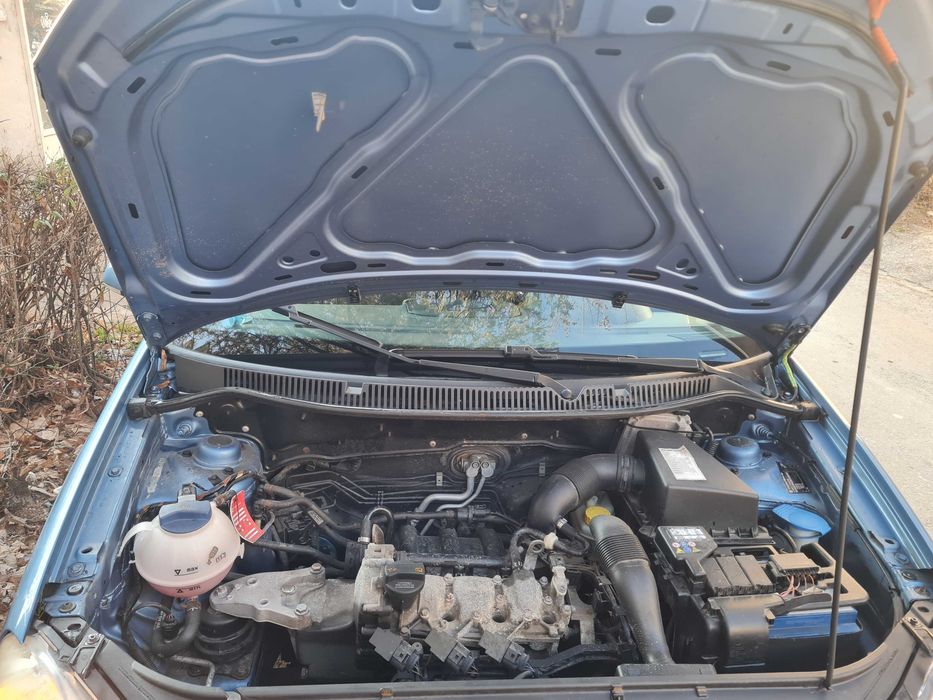 Vand wolkswagen polo 1.2 benzina fabricație 2008