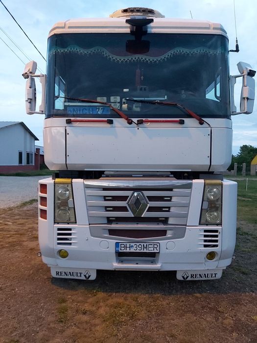 VÂND Renault Magnum