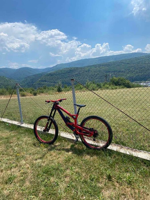 YT Tues 27.5 байк bike downhill колело за спускане RockShox BoXXer FOX Kashima