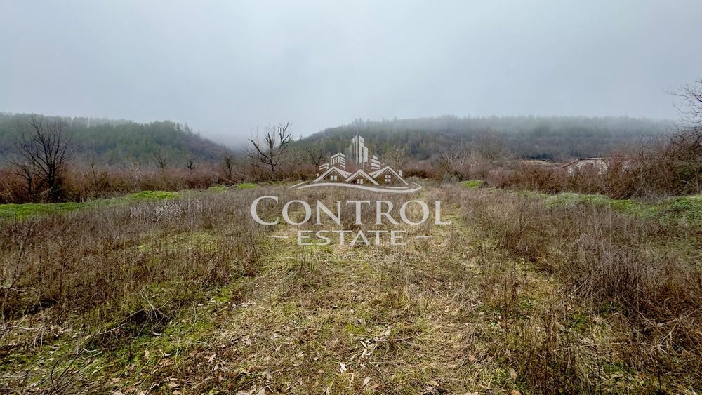 Парцел в Велико Търново, област-гр.Дебелец площ 1095 цена 52000