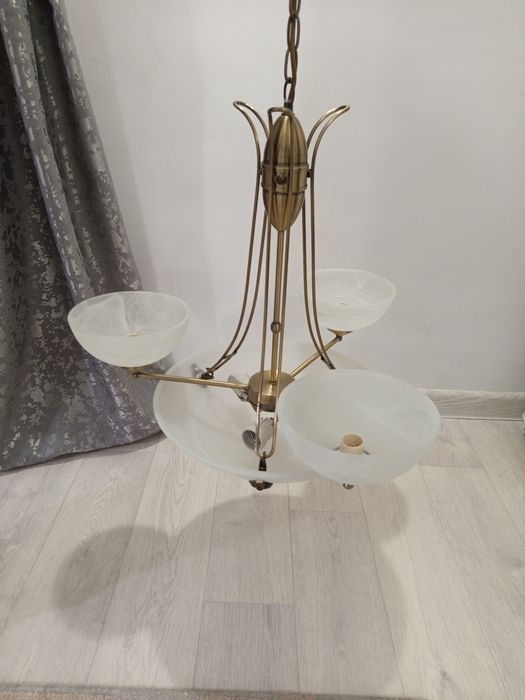 Люстры в отличном состоянии