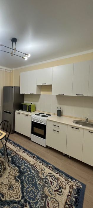 Срочно кухонный гарнитур продам