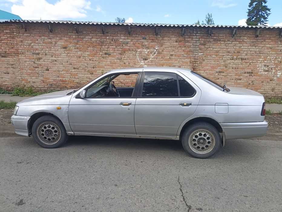 Продам ниссан блюберд