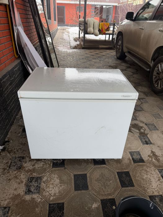 Продам срочно морозильник