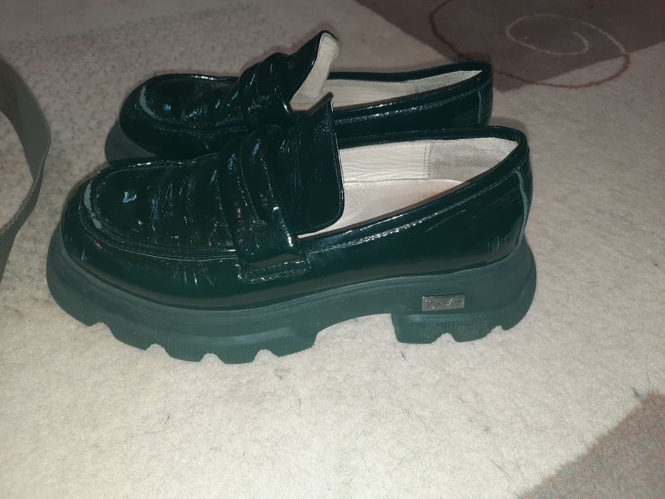 Продам пакет обуви