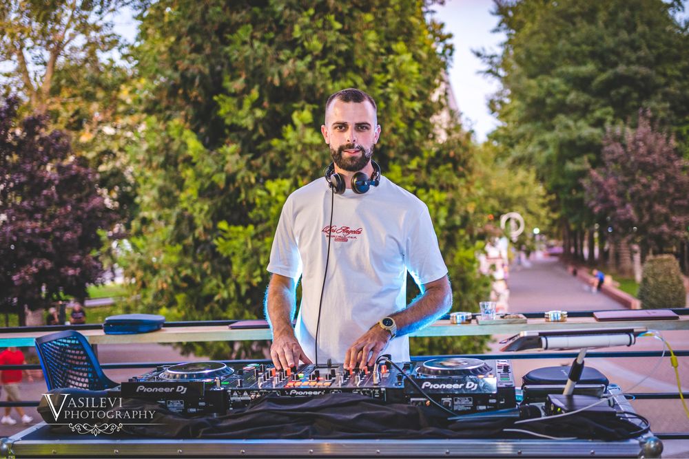 Професионален Dj/Диджей/Дисководещ само за купонджии