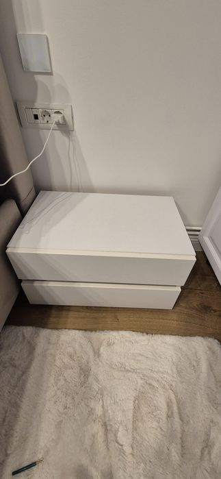 2 noptiere cu sertare soft close blum  60 L 38 latime 35 h