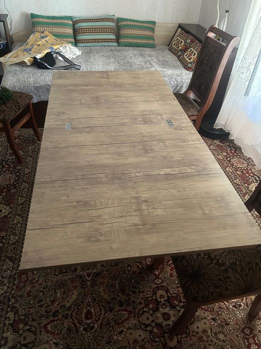 Холова маса в перфектно състояние