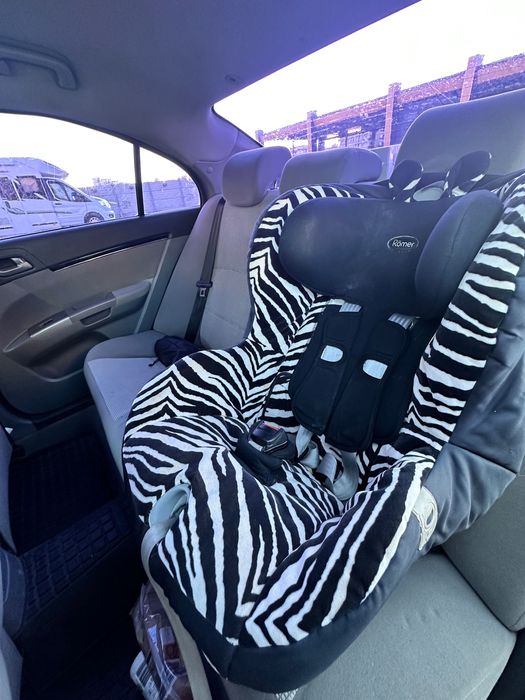 scaun auto pentru copii