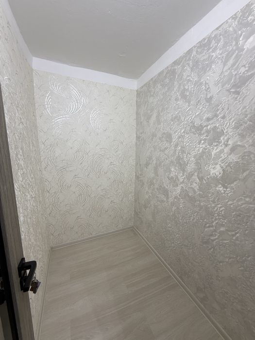 Продаю 4-комнатную квартиру